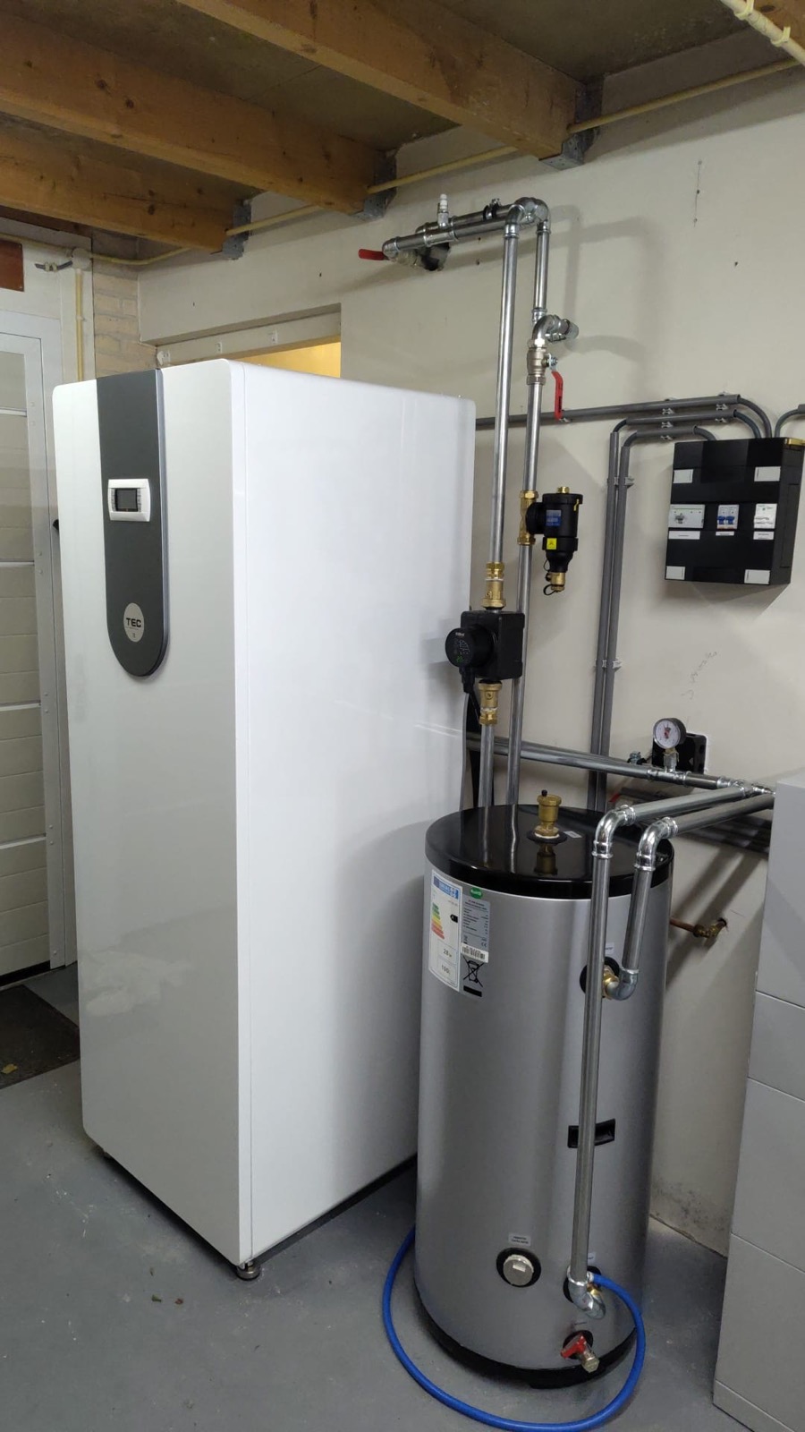 Warmtepomp en boiler installatie